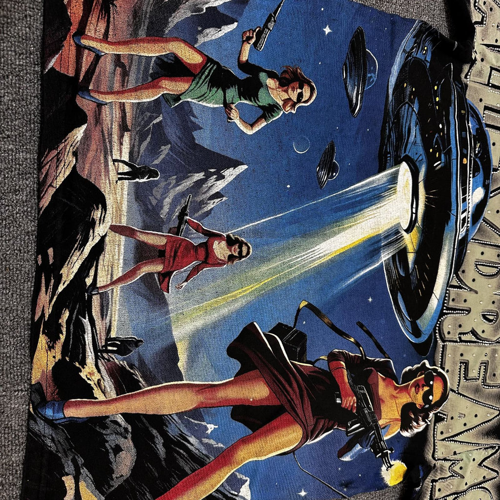 VALE USA Valley Dreams UFO Graphic T-Shirt — detail